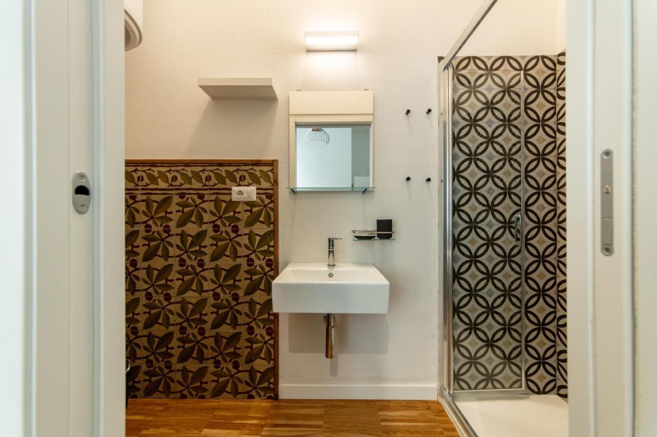 Lele'S Rooms Cagliari Ngoại thất bức ảnh