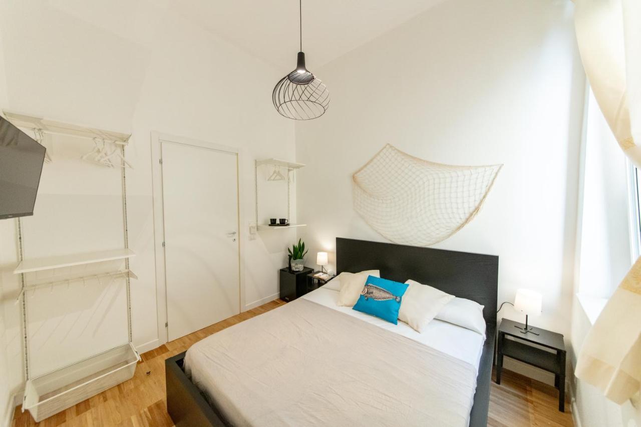 Lele'S Rooms Cagliari Ngoại thất bức ảnh