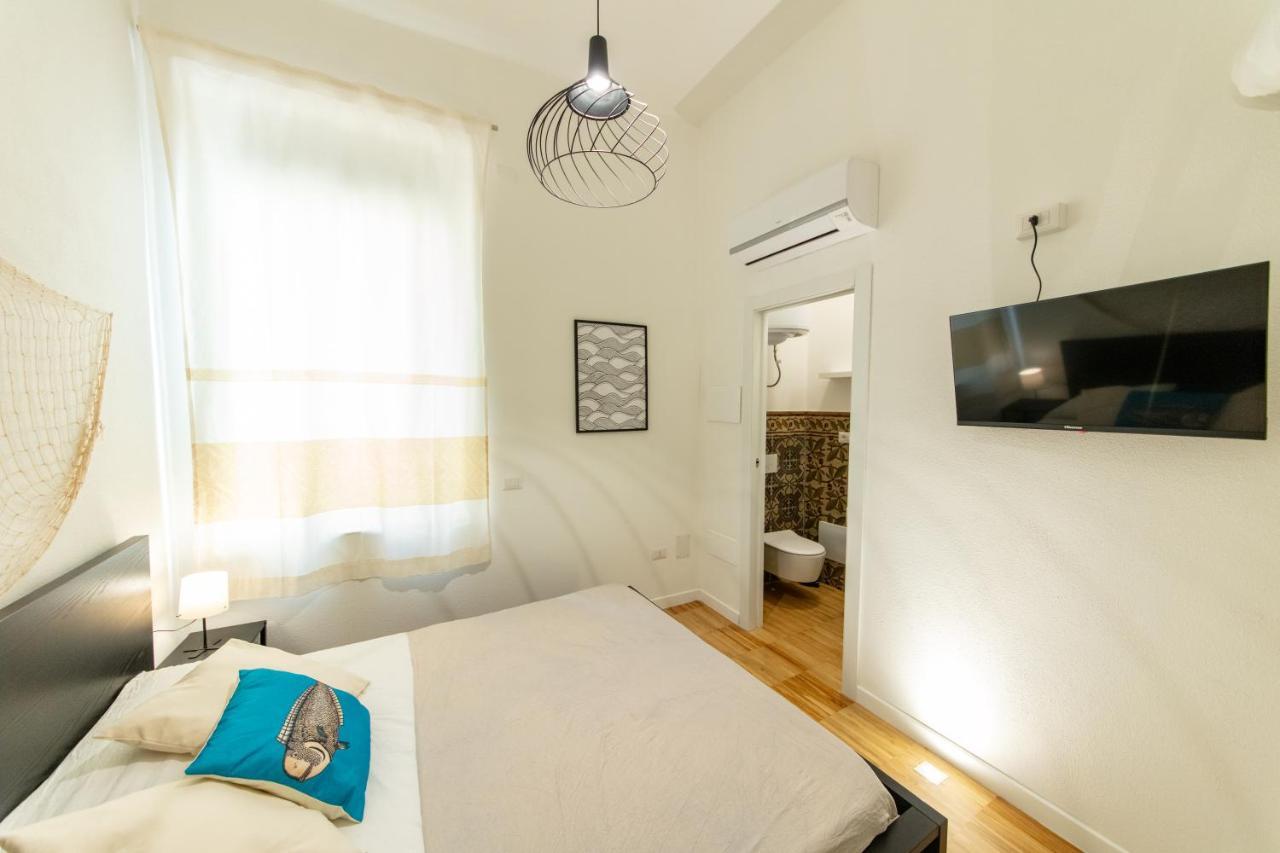 Lele'S Rooms Cagliari Ngoại thất bức ảnh
